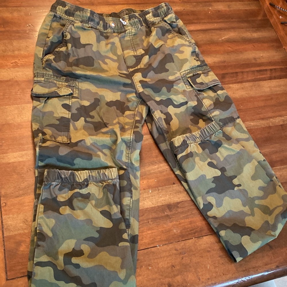 Lands End Boys Iron Knee Stretch Camo Cargo Jogger Pants Size Large 14/16